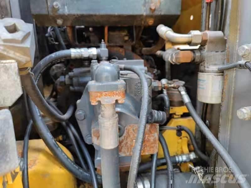 Komatsu PC 128 US Vikšriniai ekskavatoriai