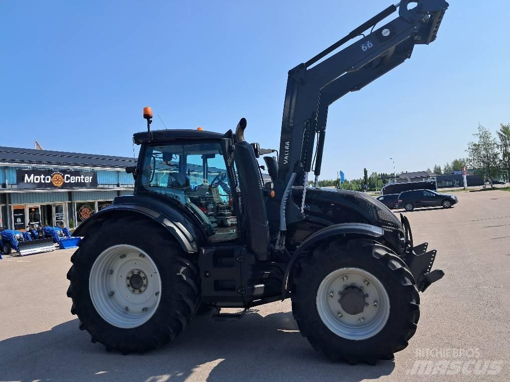 Valtra T174E Versu Traktoriai