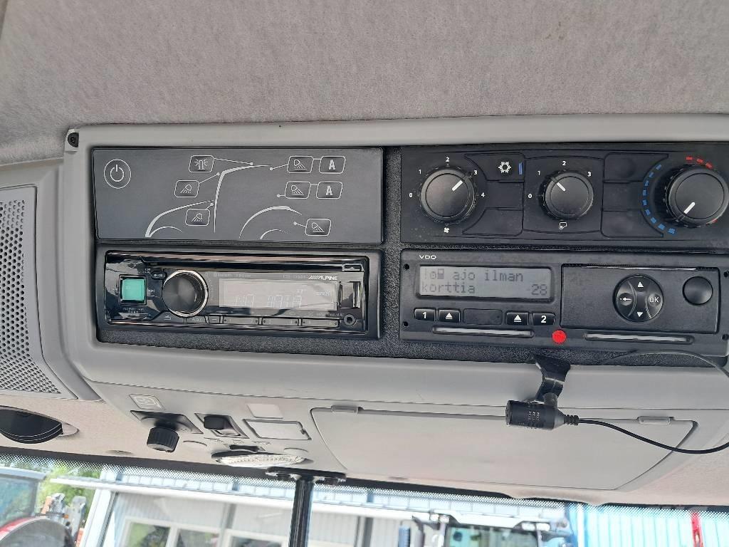 Valtra T174E Versu Traktoriai