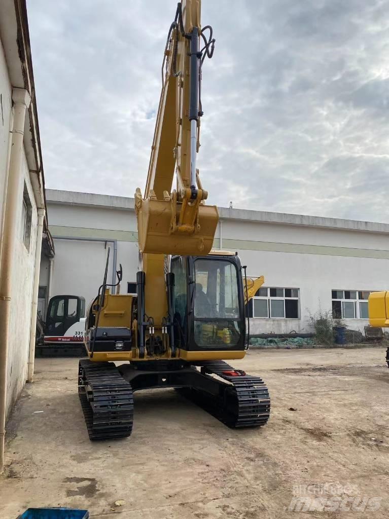 CAT 313 D Vikšriniai ekskavatoriai
