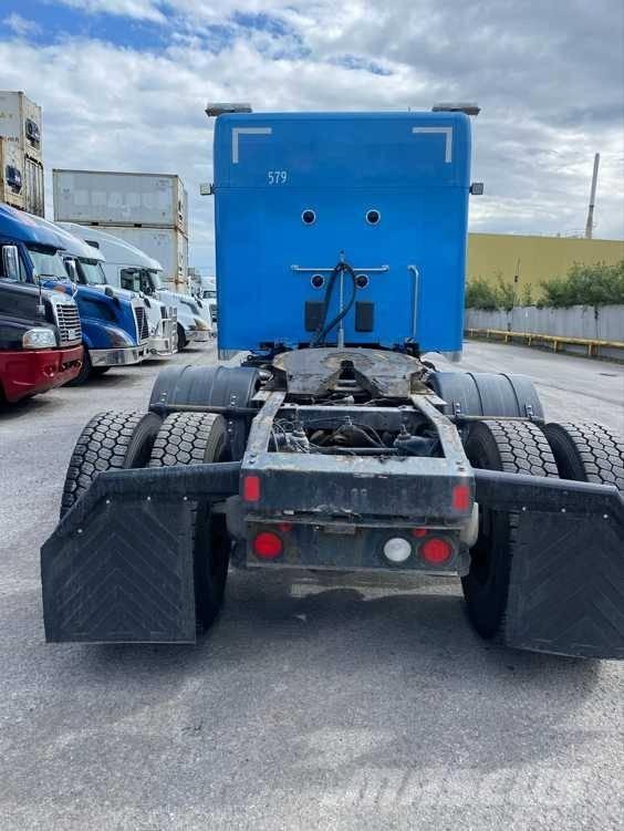 Peterbilt 579 Naudoti vilkikai