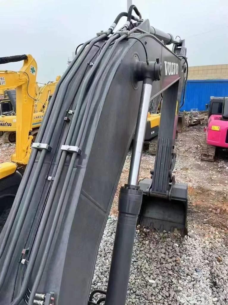 Volvo EC 240 Vikšriniai ekskavatoriai