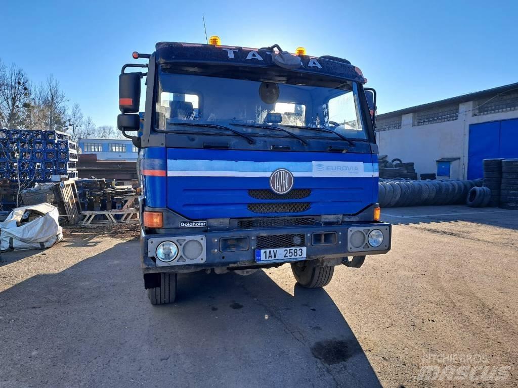 Tatra T 815-2 Terno Savivarčių priekabų vilkikai