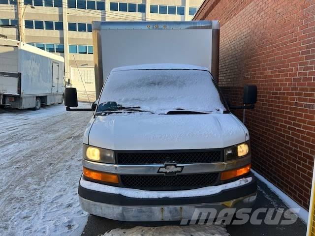 Chevrolet Express Sunkvežimiai su dengtu kėbulu