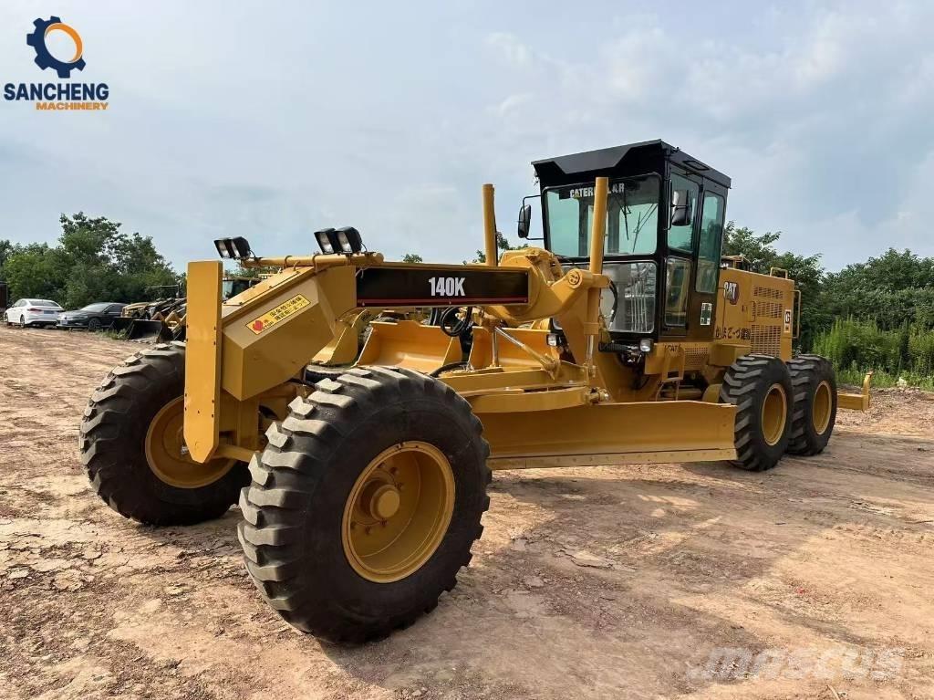 CAT 140K Greideriai