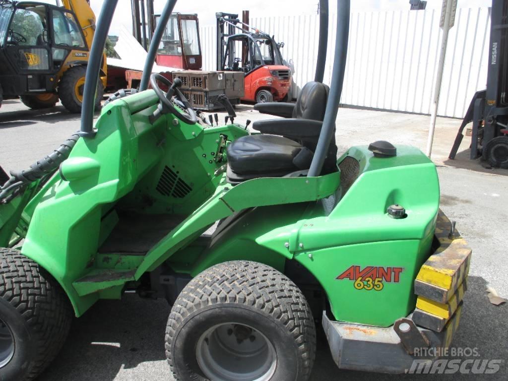 Avant 635 Specializuotos paskirties technika