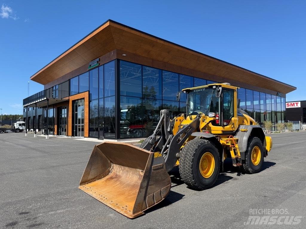 Volvo L90H Naudoti ratiniai krautuvai