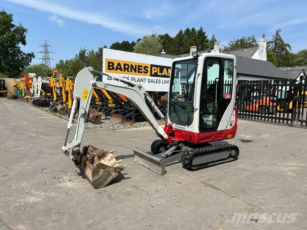 Takeuchi TB 216 Krautuvai su šoniniu pasukimu