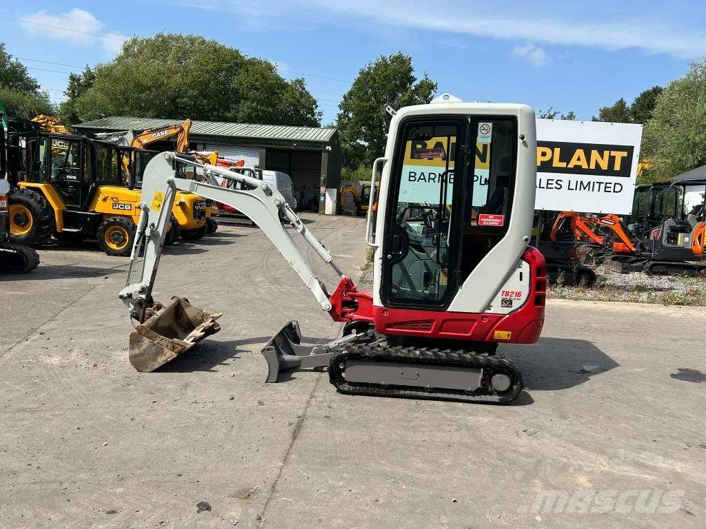 Takeuchi TB 216 Krautuvai su šoniniu pasukimu