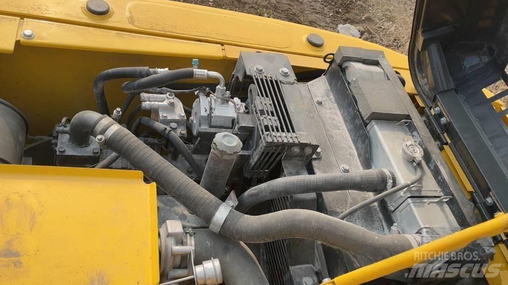 Komatsu PC 130 Vikšriniai ekskavatoriai