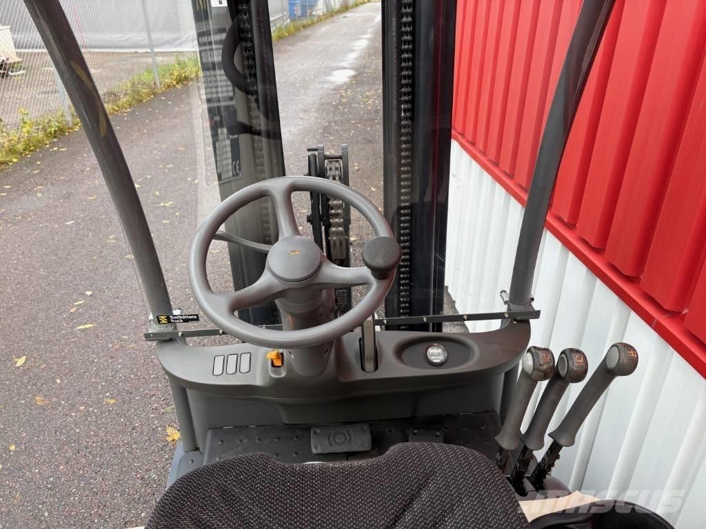 Crown SC3220 Elektriniai šakiniai krautuvai