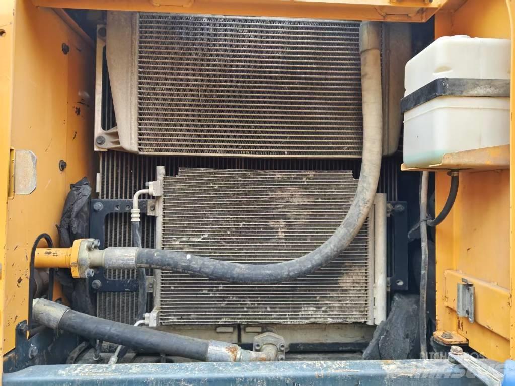 Hyundai R 225LC-9T Vikšriniai ekskavatoriai