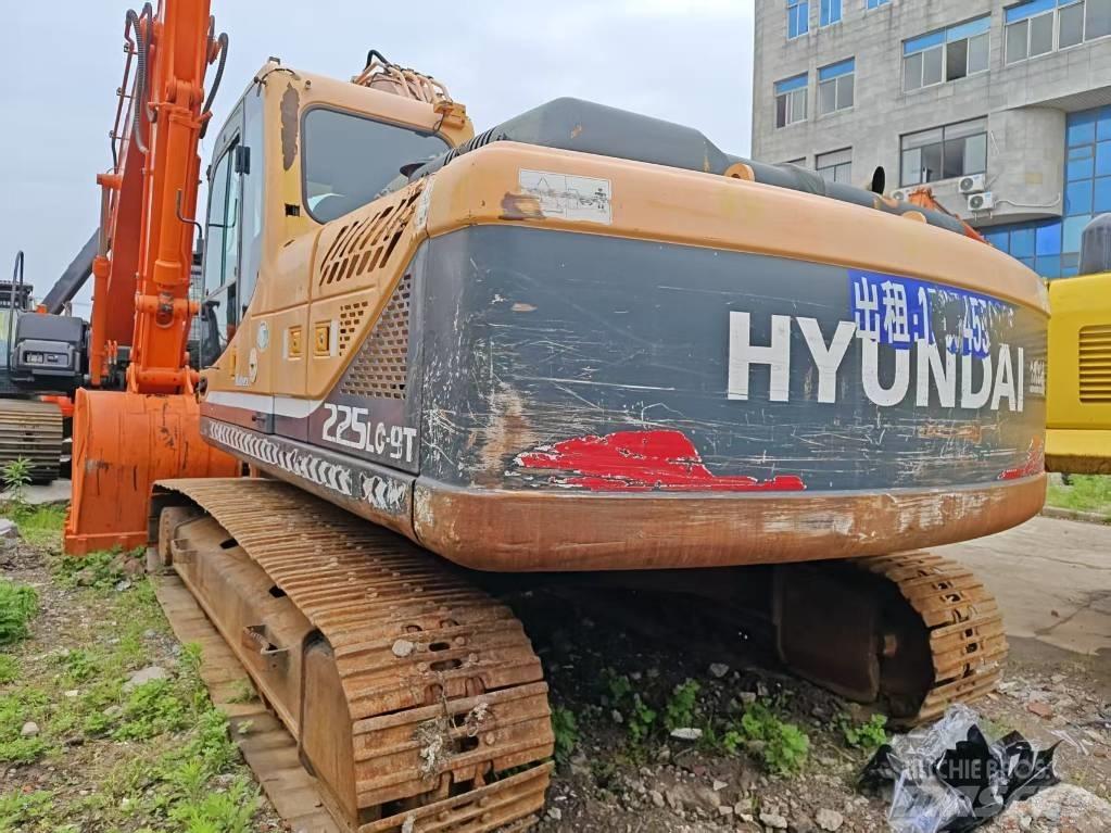 Hyundai R 225LC-9T Vikšriniai ekskavatoriai