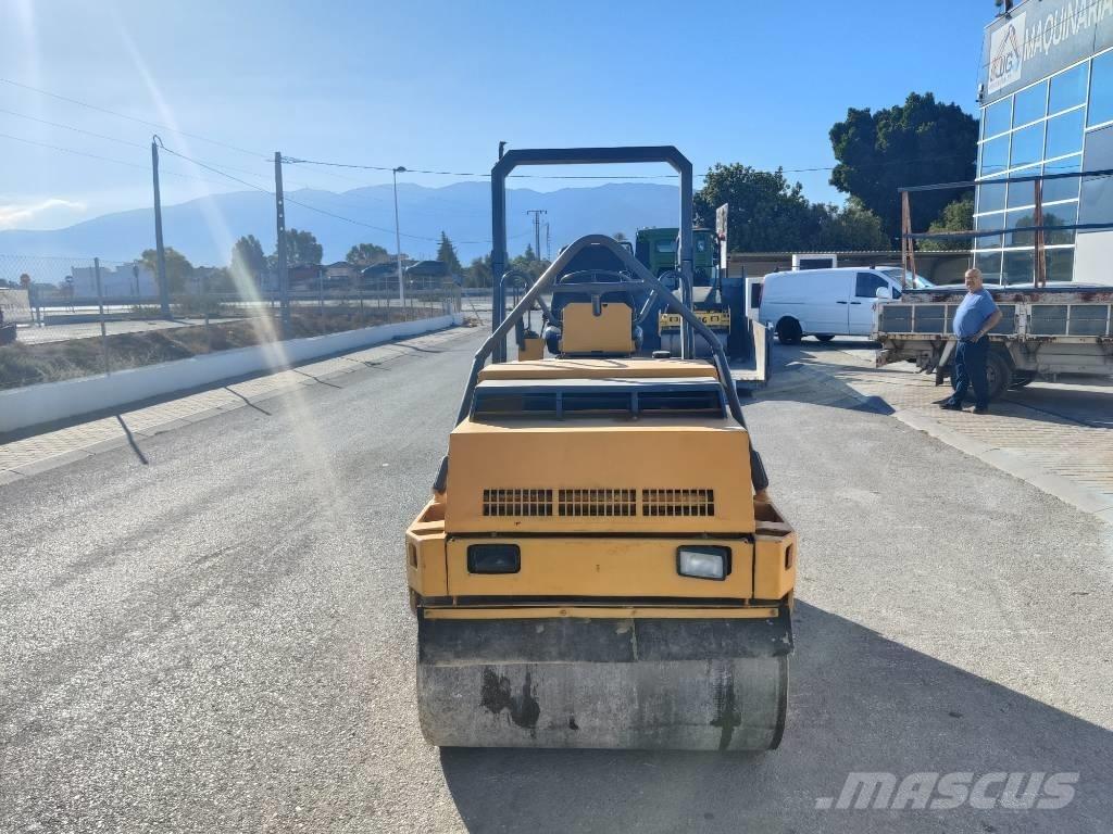 Bomag BW 120 Porinių būgnų volai