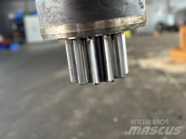 Liebherr SAT 250 Transmisijos