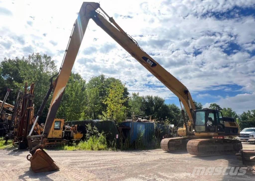 CAT 330 D L Vikšriniai ekskavatoriai