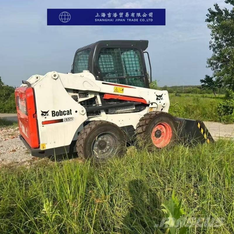 Bobcat S 550 Krautuvai su šoniniu pasukimu