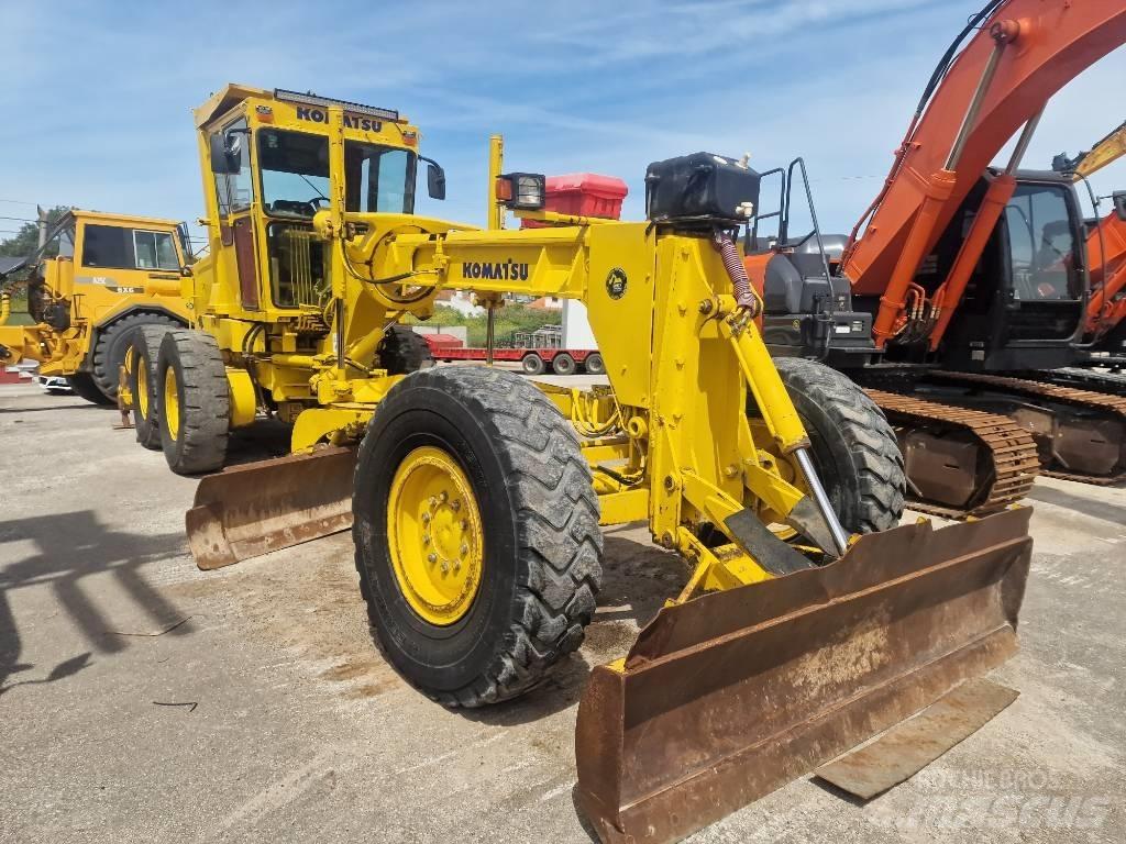 Komatsu GD 521 A-1 Greideriai