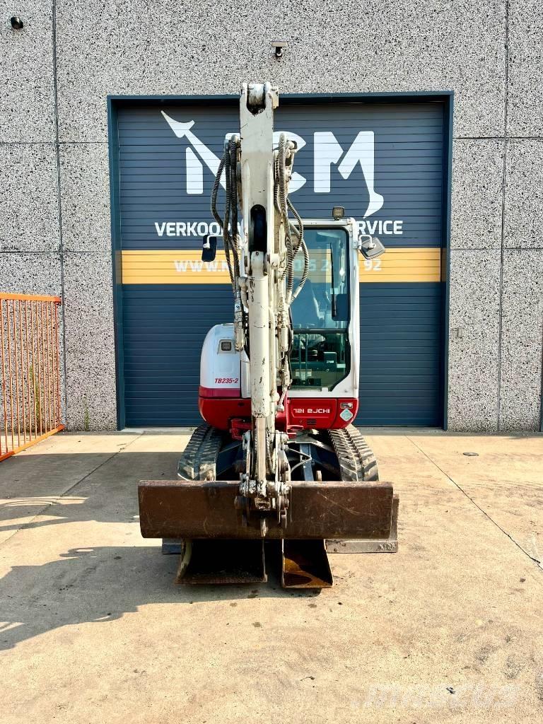 Takeuchi TB 235 Mini ekskavatoriai < 7 t