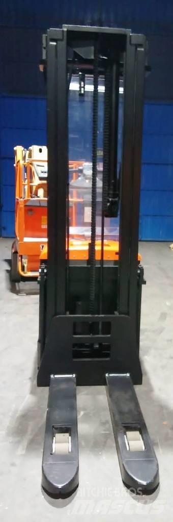 BT SPE 160 Rankiniai vėžimėliai