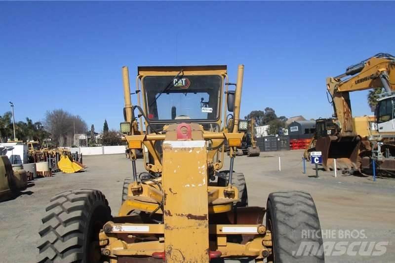 CAT 140K Greideriai