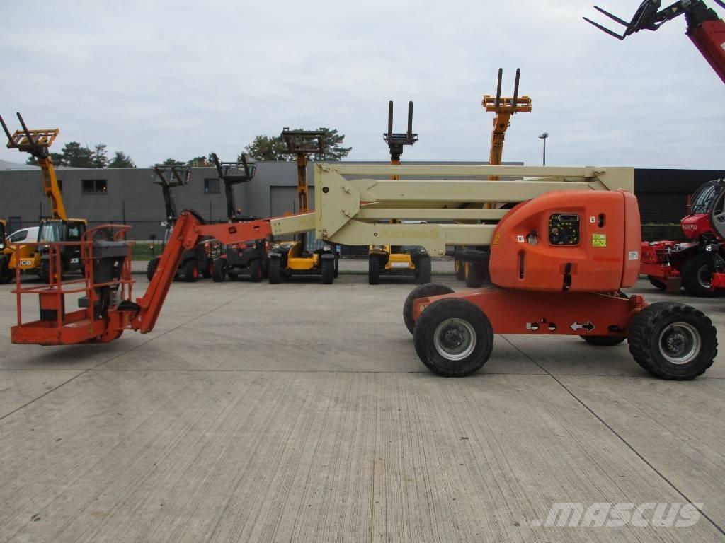 JLG 510 AJ (390) Kompaktiškas savaeigis strėlinis keltuvas