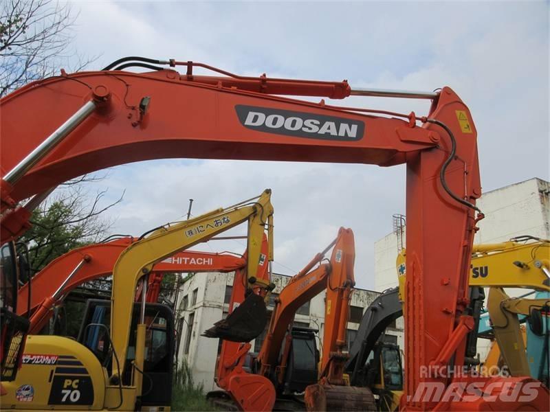 Doosan DX 300 LC Vikšriniai ekskavatoriai