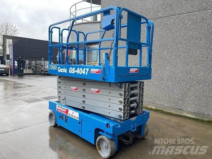 Genie GS4047 Kiti keltuvai ir platformos