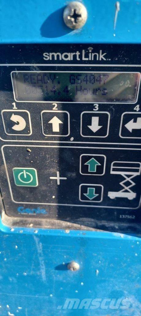 GENIE GS4047 Žirkliniai keltuvai