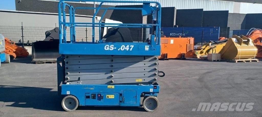 GENIE GS4047 Žirkliniai keltuvai