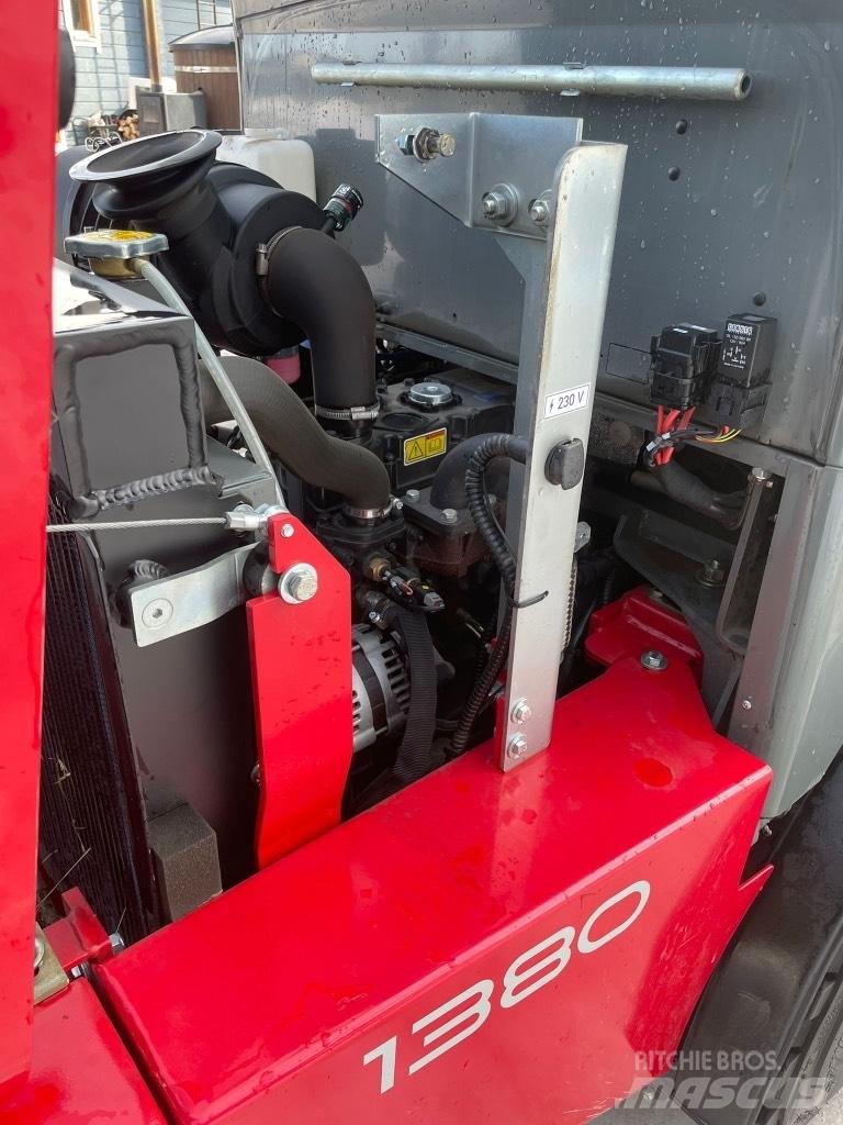 Weidemann 1380 Daugiafunkciniai pakrovėjai