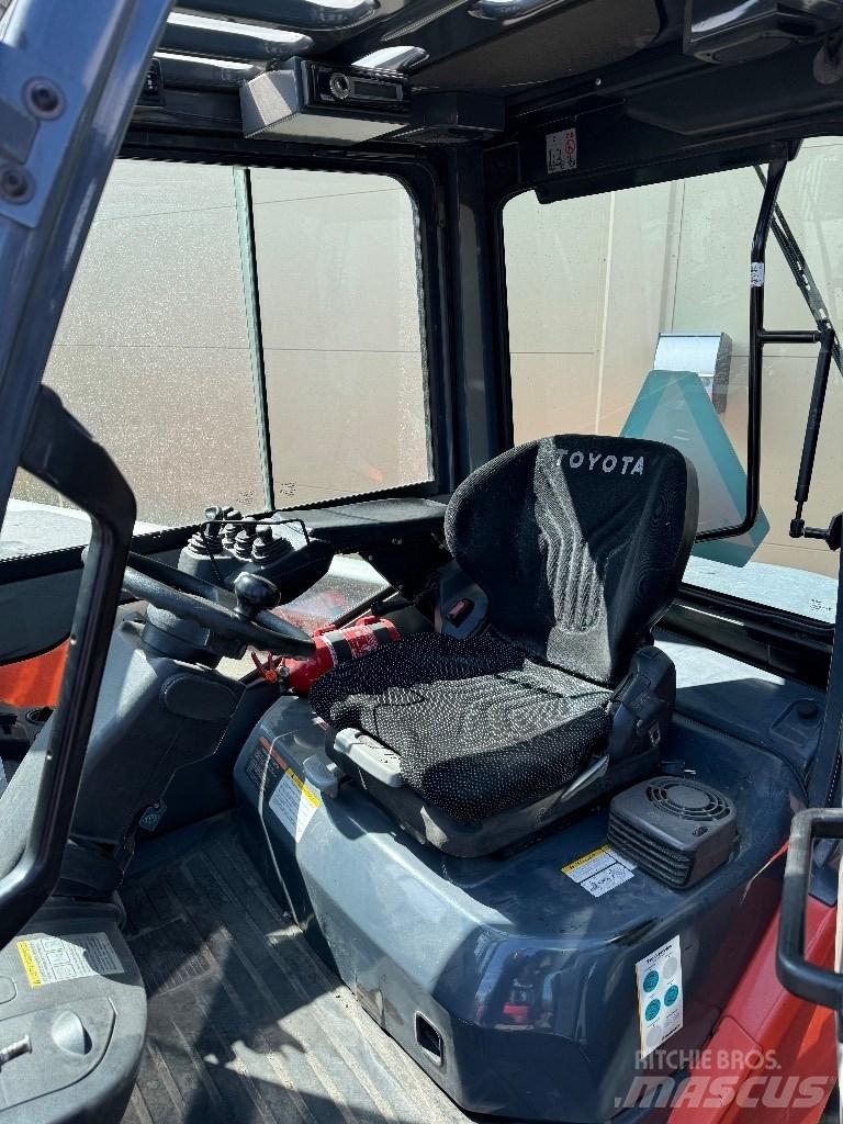 Toyota 02-8FDF30 Dyzeliniai krautuvai