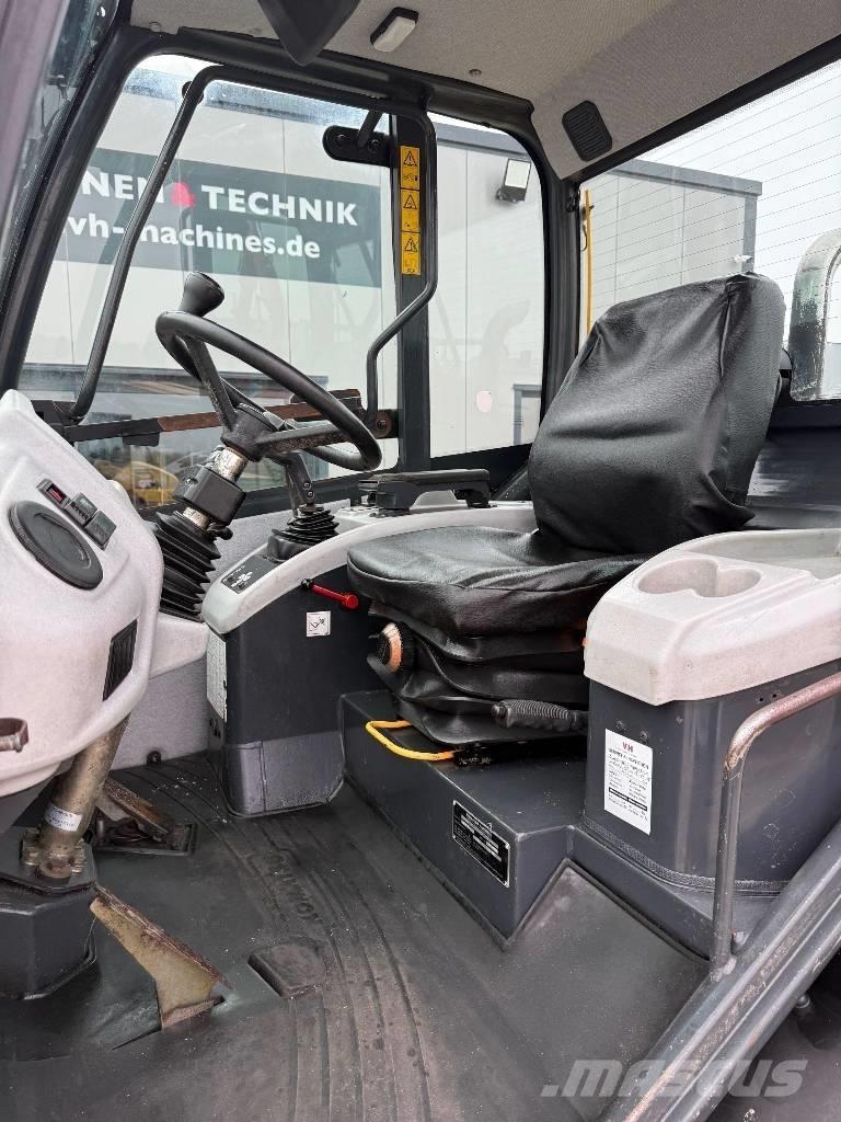 Komatsu WA 70-5 Naudoti ratiniai krautuvai