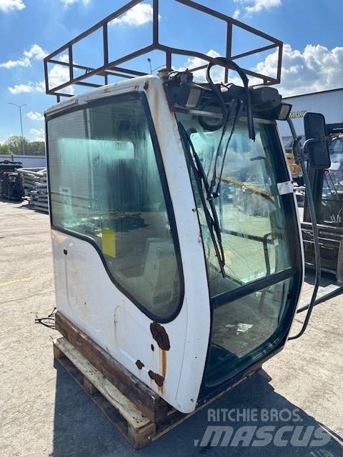 Liebherr R 914 C CAB Kabinos ir interjeras