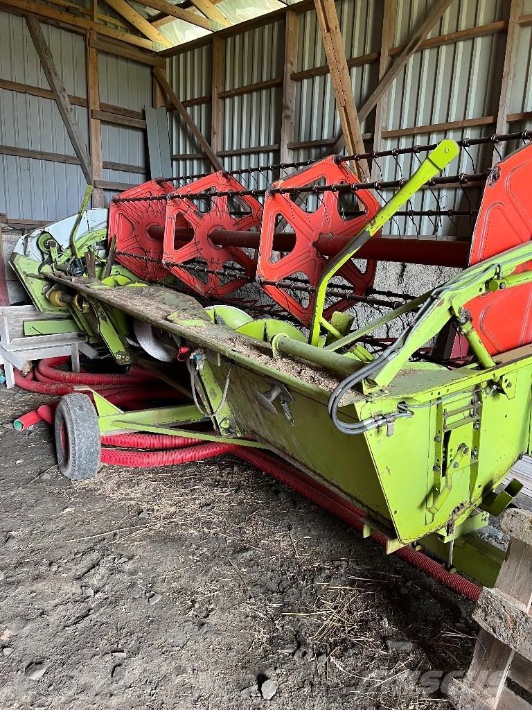 CLAAS Mega 202 Derliaus nuėmimo kombainai