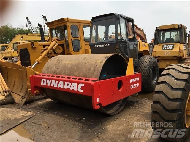 Dynapac CA251D Vieno būgno volai
