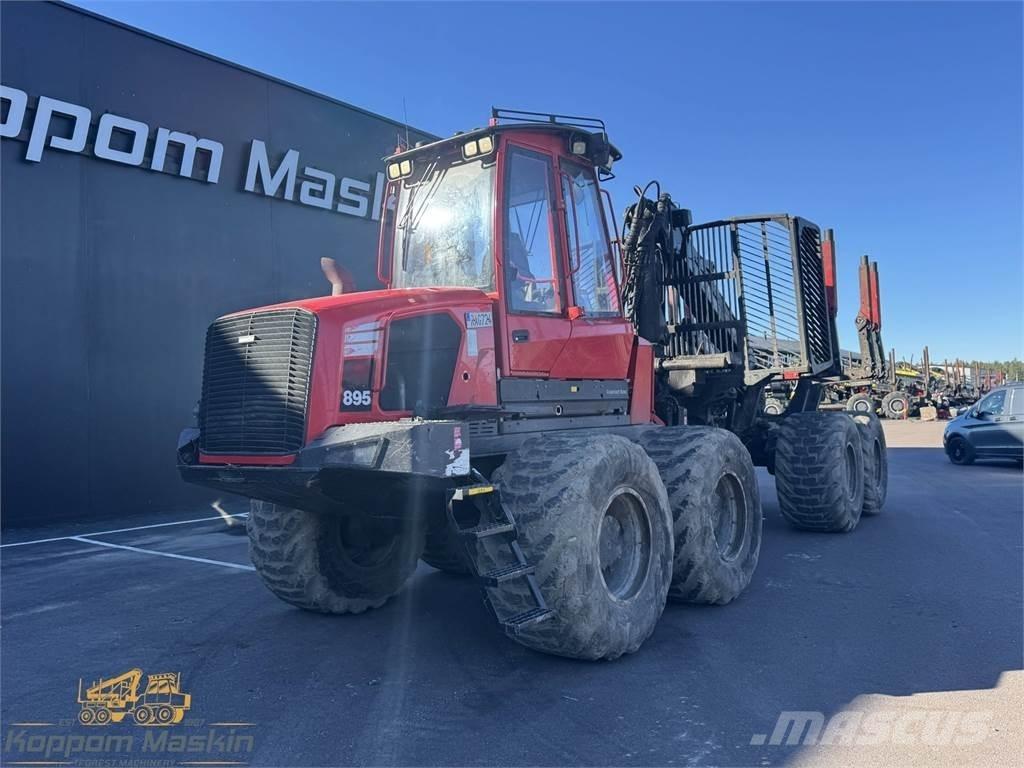 Komatsu 895 Naudoti miškovežiai (Forvarderiai)