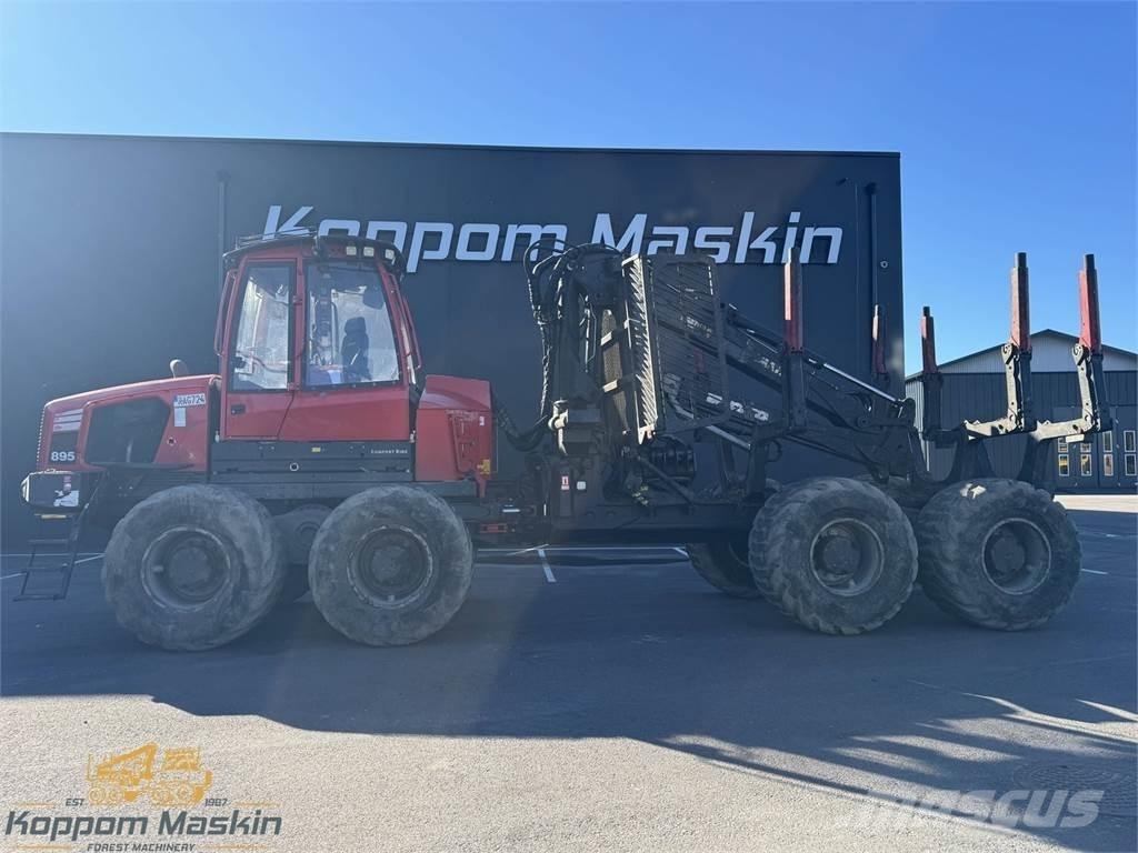 Komatsu 895 Naudoti miškovežiai (Forvarderiai)