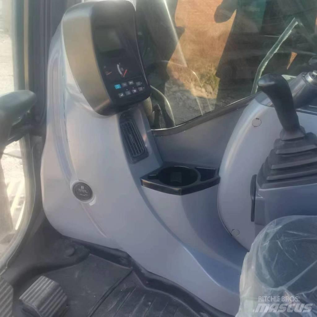 Kobelco 200 Vikšriniai ekskavatoriai