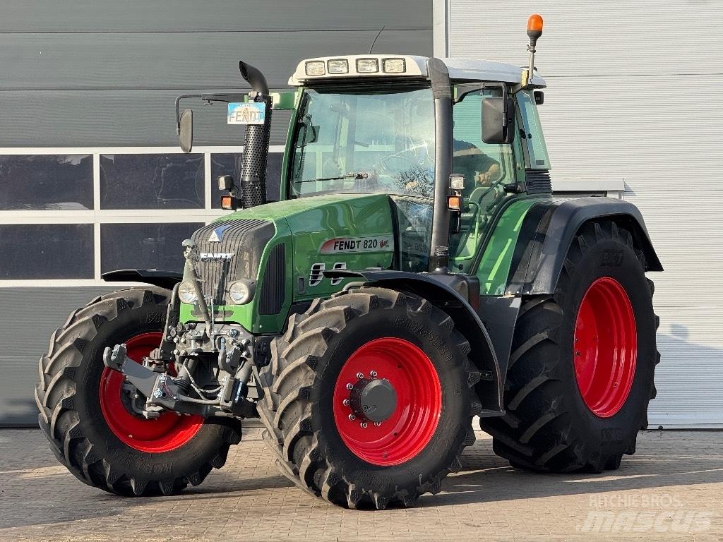 Fendt 820 Vario TMS Traktoriai