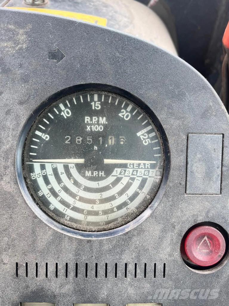 John Deere 3040 Traktoriai