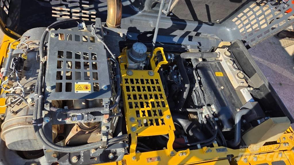 Komatsu PC 210 Vikšriniai ekskavatoriai