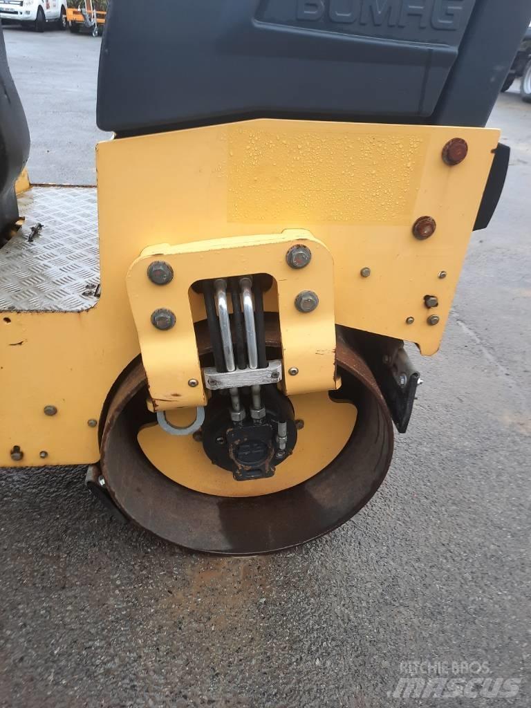 Bomag BW 90 AD-5 Porinių būgnų volai