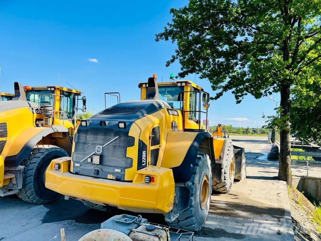Volvo L 220 H Naudoti ratiniai krautuvai