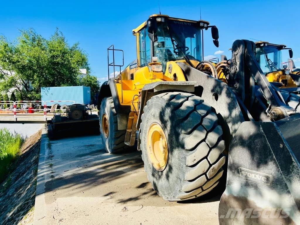 Volvo L 220 H Naudoti ratiniai krautuvai