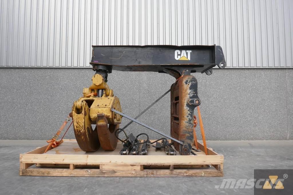 CAT 525D Grapple Transportas - Kita