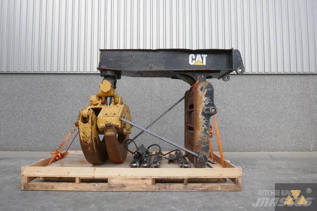 CAT 525D Grapple Transportas - Kita