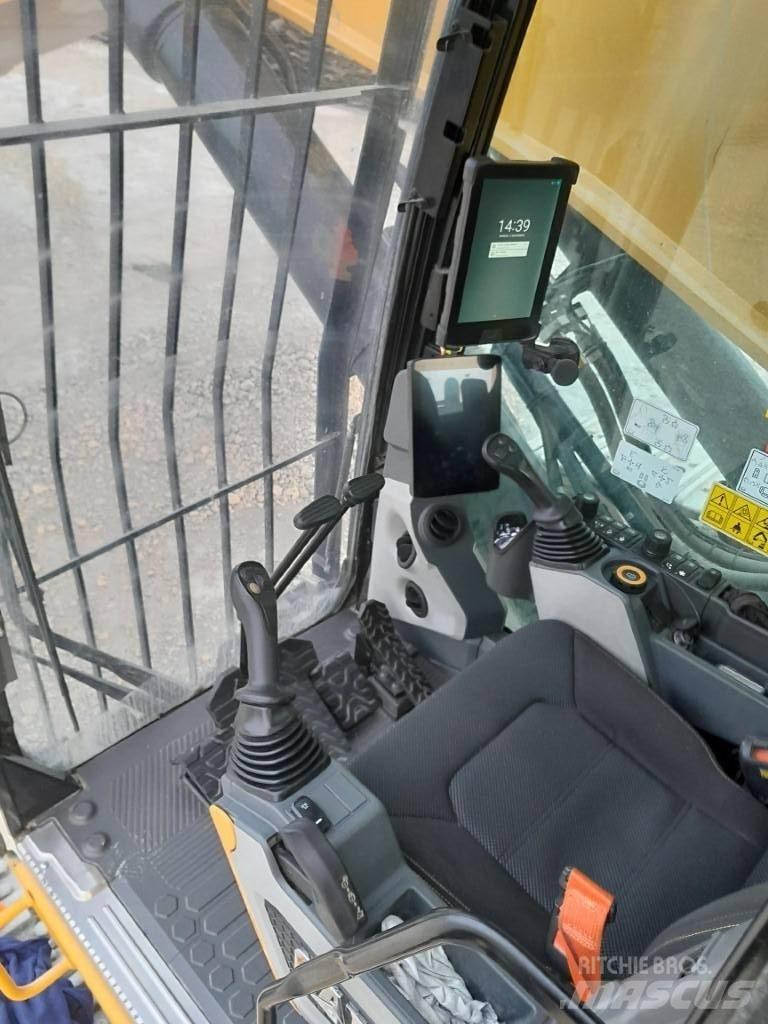 CAT 395 Vikšriniai ekskavatoriai