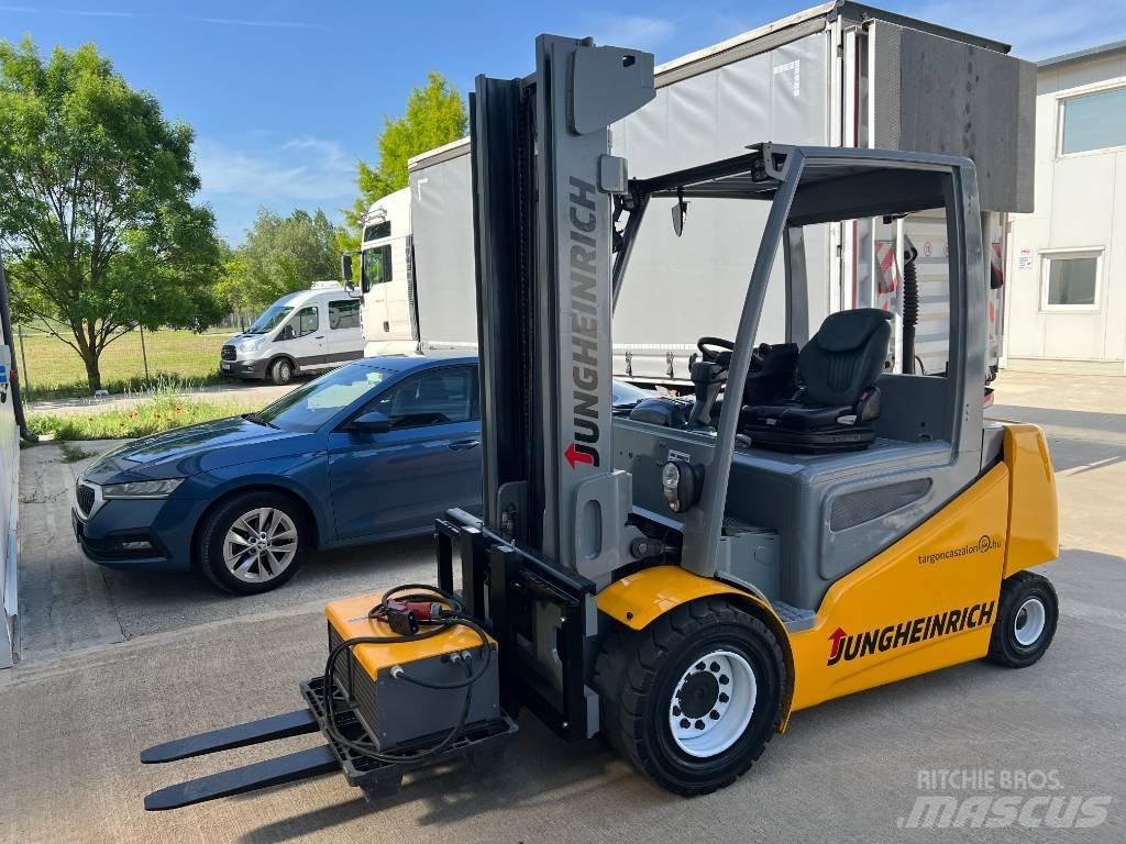 Jungheinrich EFG 540 Elektriniai šakiniai krautuvai