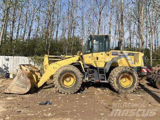 Komatsu WA320-5 Ekskavatoriniai krautuvai